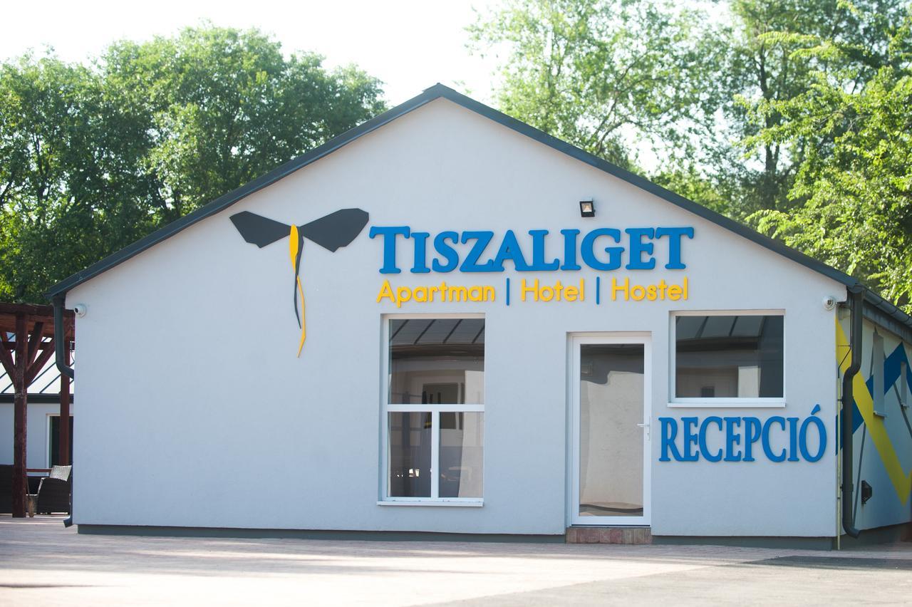 Tiszaliget Apartman Es Szallo Szolnok Exteriör bild